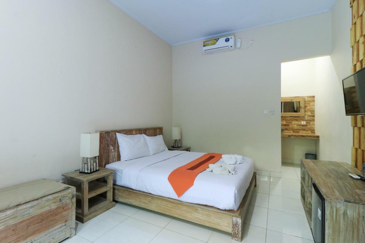 סמיניאק Kubu Kenak Guesthouse מראה חיצוני תמונה