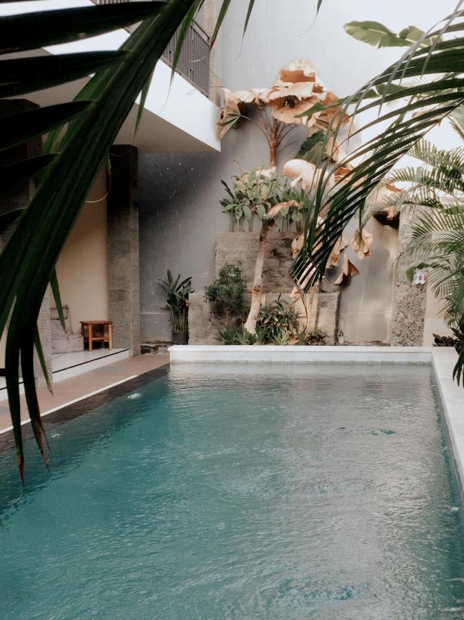 סמיניאק Kubu Kenak Guesthouse מראה חיצוני תמונה